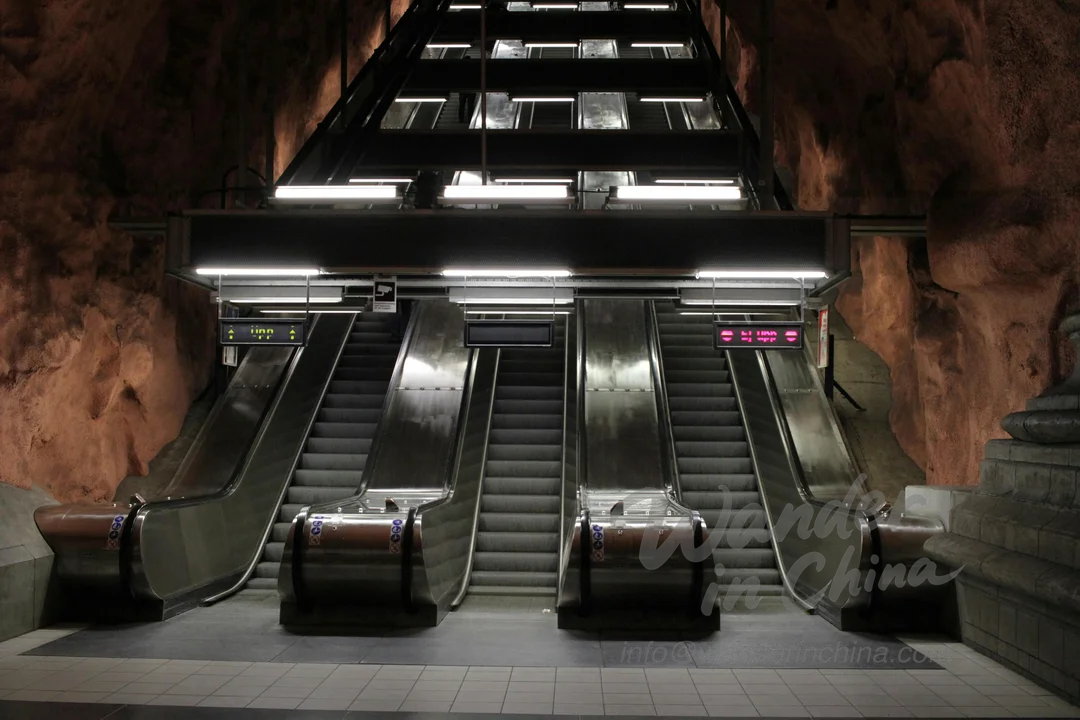 Andén de la estación de metro de Shenzhen.