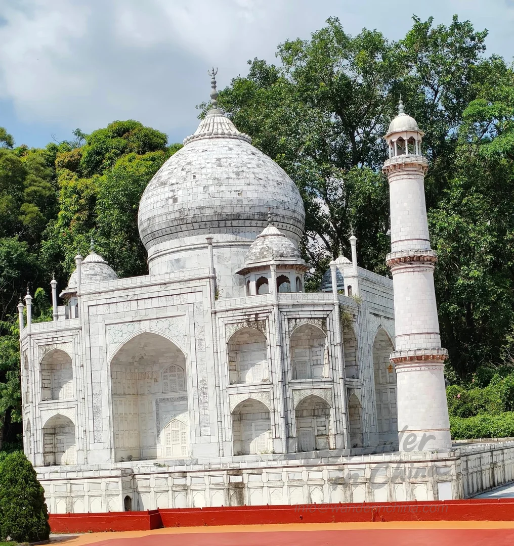 Réplica del Taj Mahal en la Ventana al Mundo.