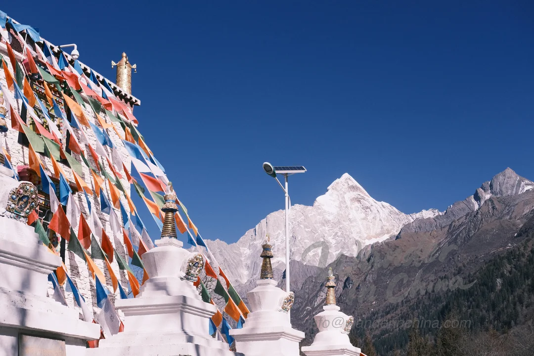 Explore la cultura tibetana en Lhasa: monasterios, festivales y tradiciones