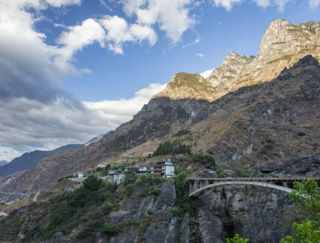 Tina’s Guesthouse Tiger Leaping Gorge.